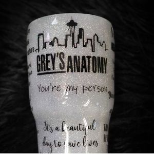 Meet your Posher, Cassandra